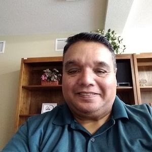 Meet your Posher, Carlos